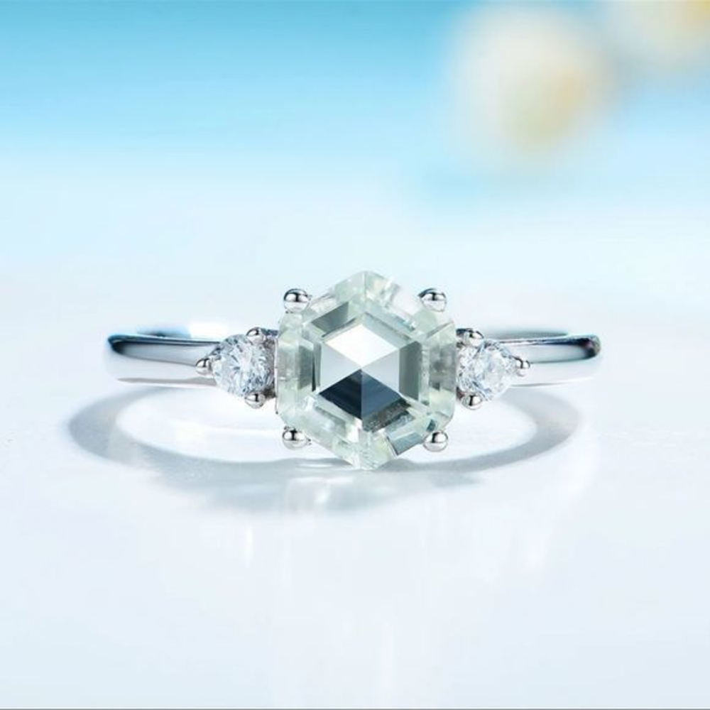 Natural healing crystal gemstone ring in solid fine silver.‎